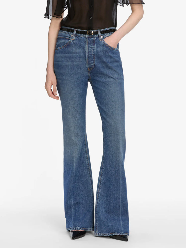 FRAME The Lax in Pilot